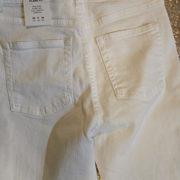 Zara White Flare Women's Jeans - Picture 8 of 8